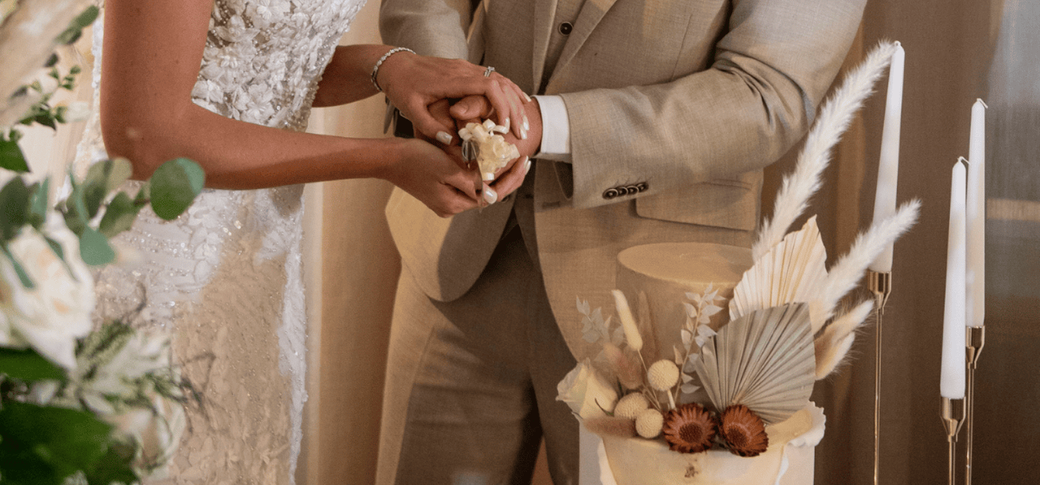 Wedding cake cutting